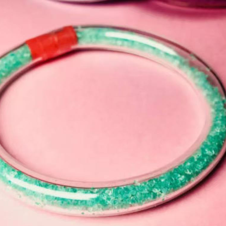 Handmade silicone straws are environmentally friendly, sustainable and easy to carry